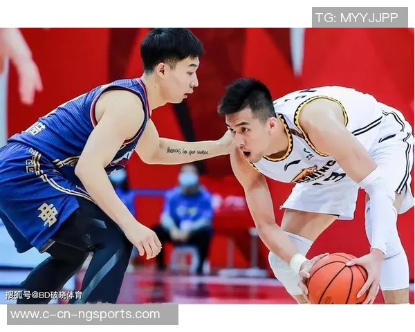 艾伯顿与艾伦的精彩对决揭示足球战术与团队协作的完美结合